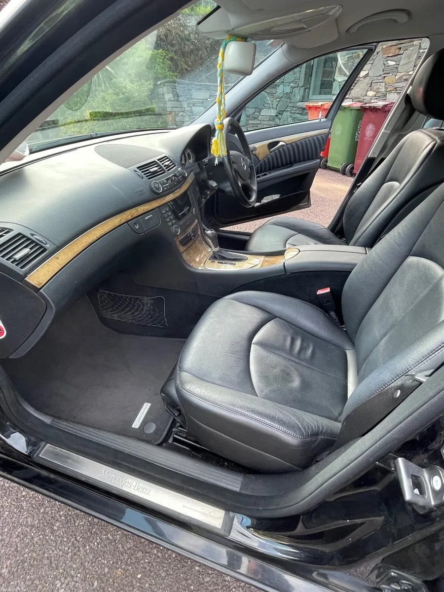 Mercedes E 200 Kompressor Elegance - Image 4