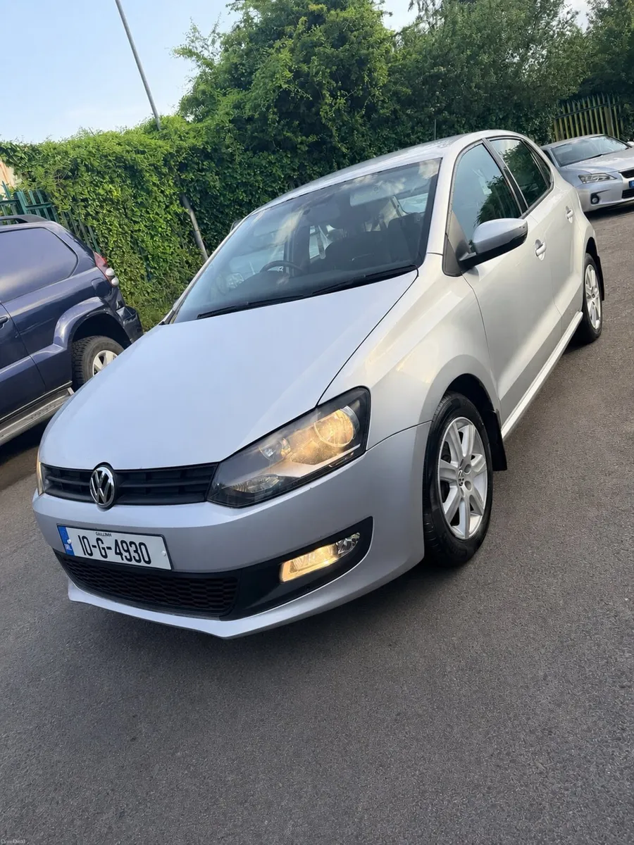 2010 Volkswagen polo - Image 1