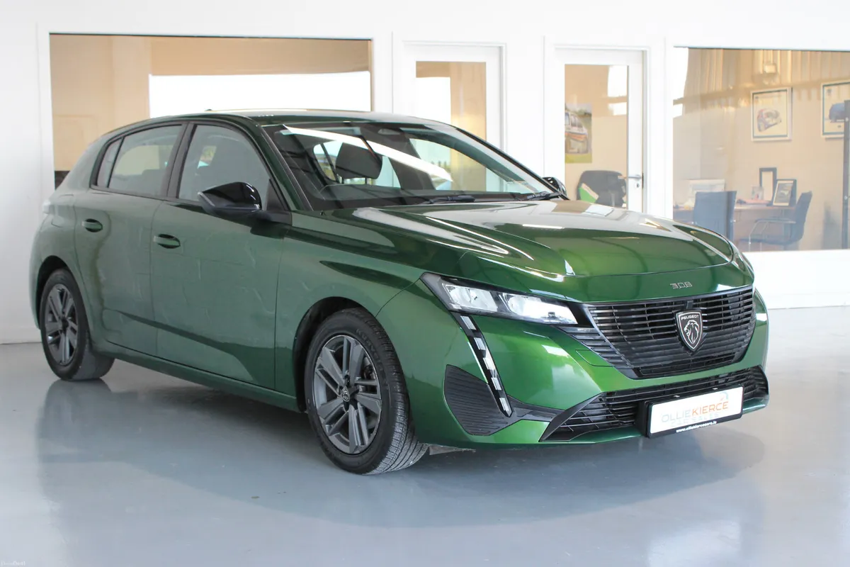 Peugeot 308 2023, Active 1.2 Automatic - Image 4