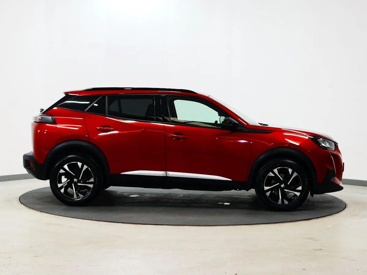 *28* 2023 Peugeot 2008 1.2 ALLURE - Image 3