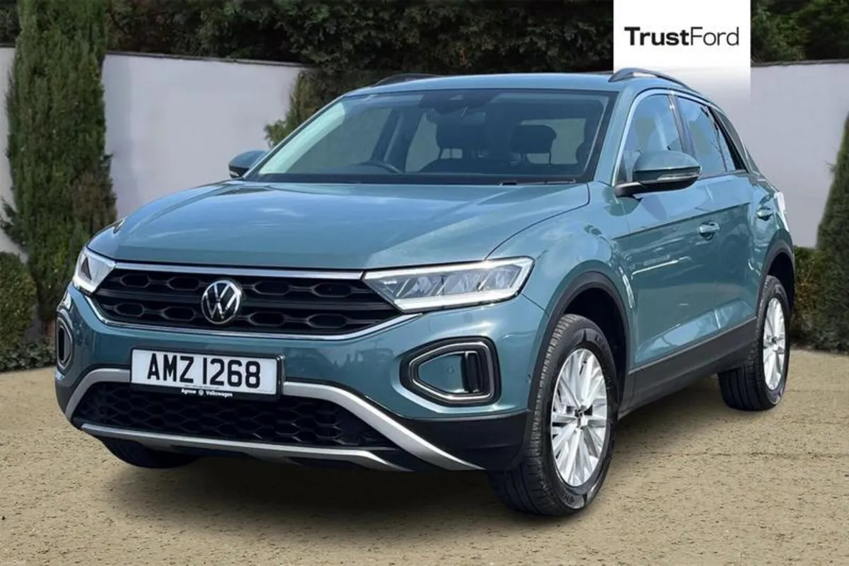 Volkswagen T-Roc 1.0 TSI Life 5dr - Image 5
