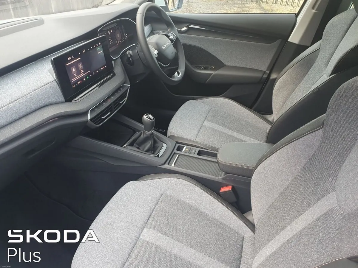 Skoda Octavia Combi Selection+ 2.0TDi - Two year W - Image 4