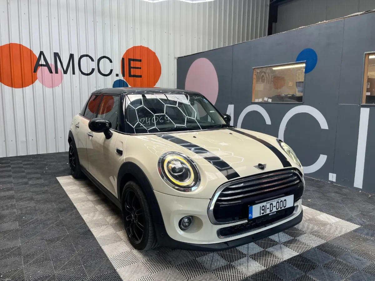 Mini Cooper 2019 MINI COOPER 1.5 AUTOMATIC / CRUIS - Image 1
