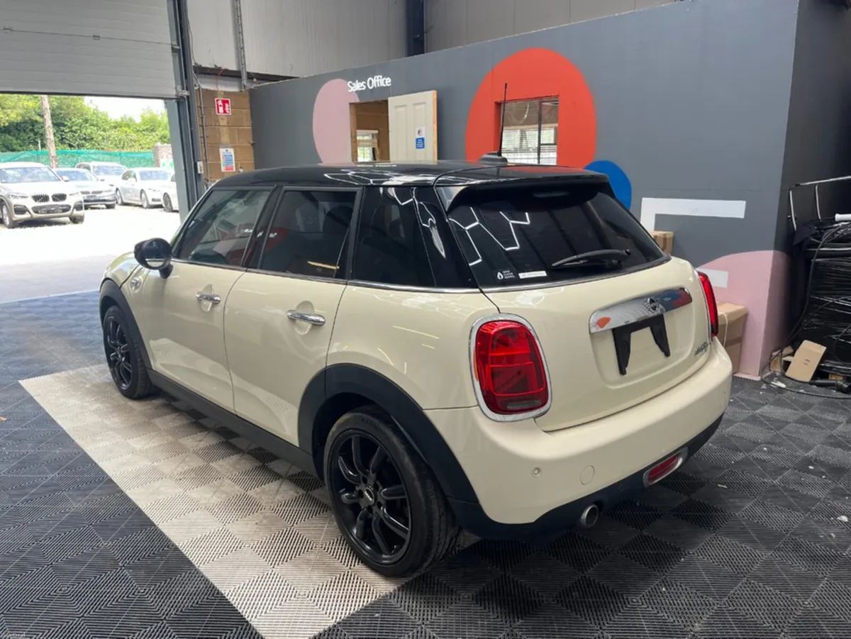 Mini Cooper 2019 MINI COOPER 1.5 AUTOMATIC / CRUIS - Image 4