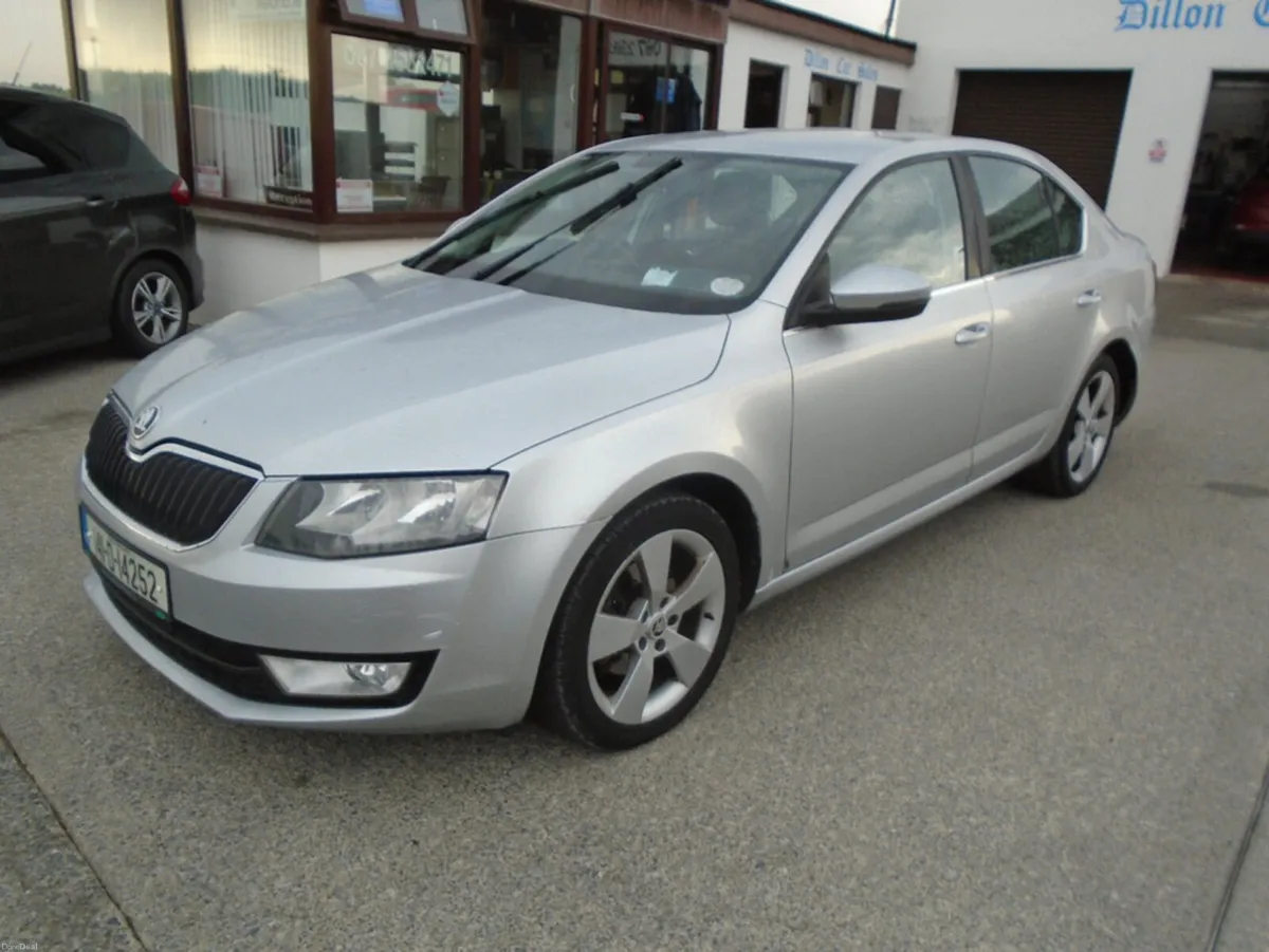 Skoda Octavia AMBITION 2.0 TDI 150HP DSG 4 4DR AUT - Image 6