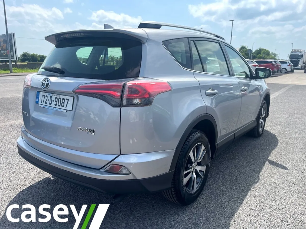 Toyota RAV4 RAV4 2.0 D-4D LUNA 4DR - Image 4