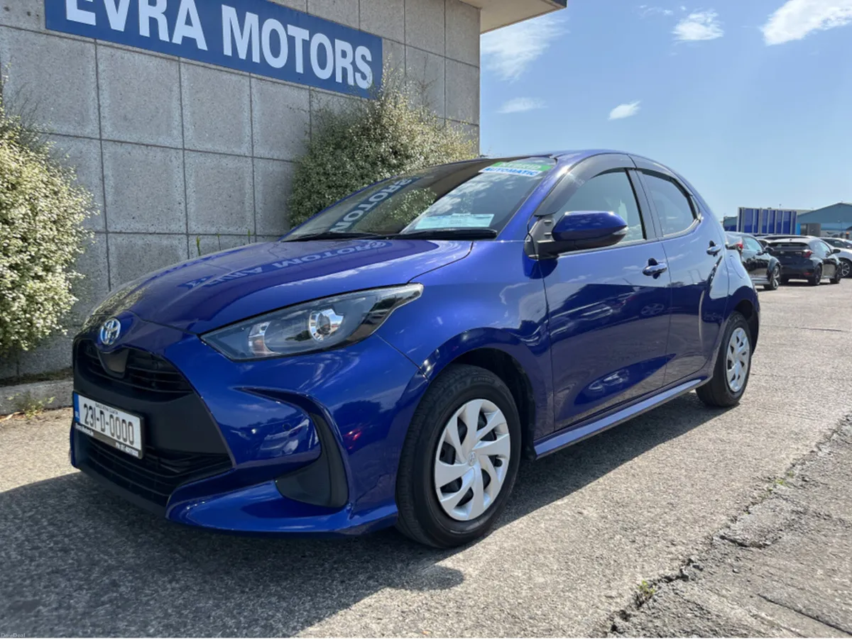 Toyota Yaris X HYBRID AUTOMATIC 1.5 PETROL //REVER - Image 5