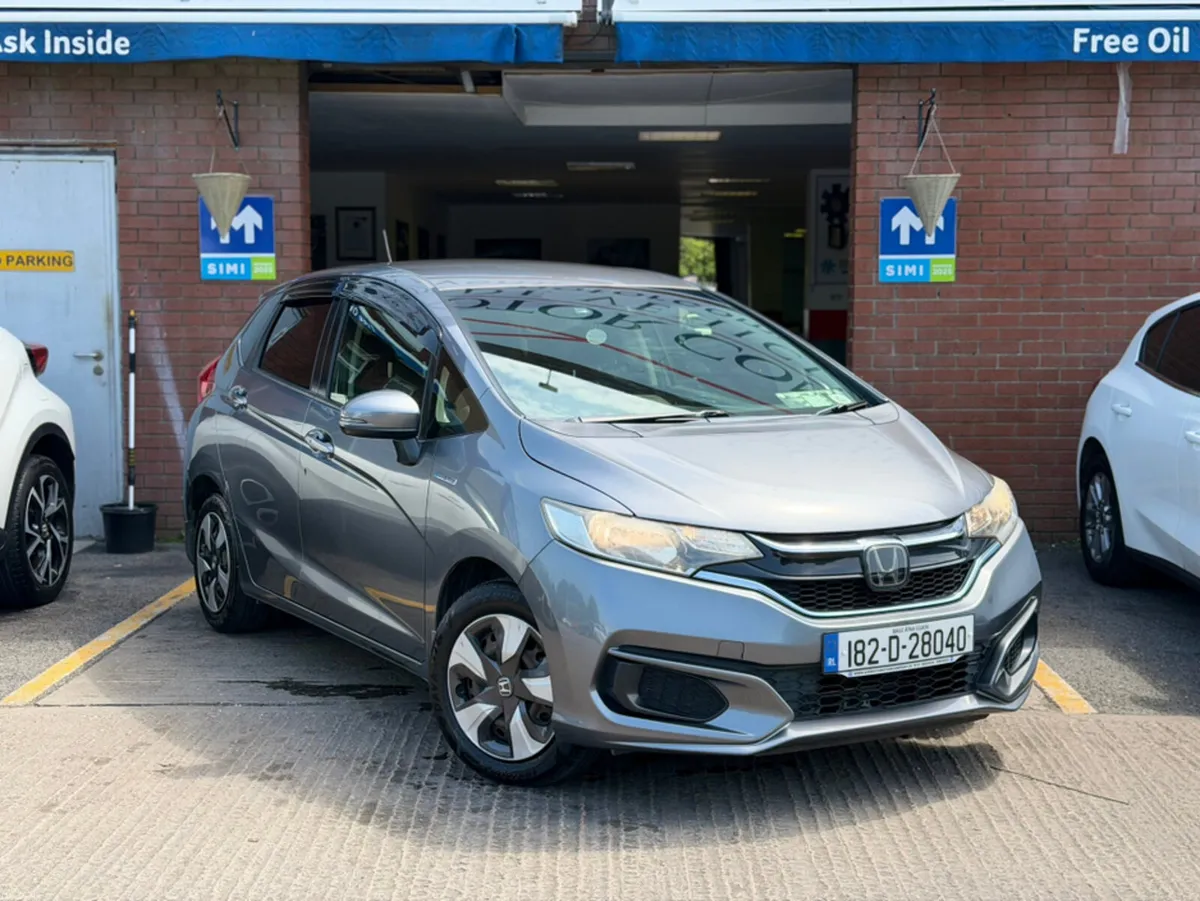 Honda Fit 1.5 HYBRID AUTO 5DR - Image 4