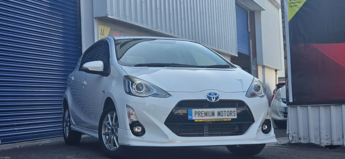 Toyota Aqua leather heated  seats - Image 2