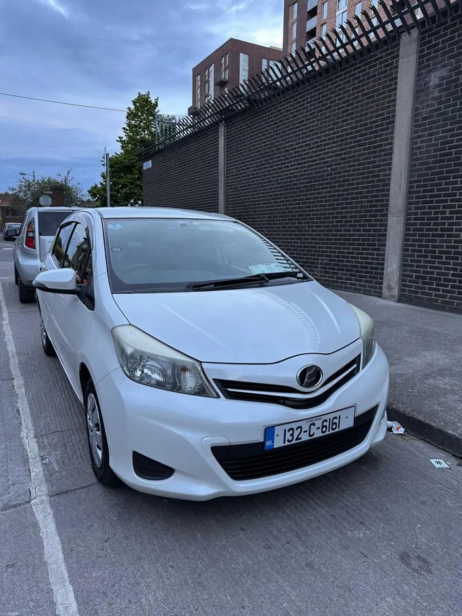 Toyota Vitz (Yaris) Automatic - Image 1