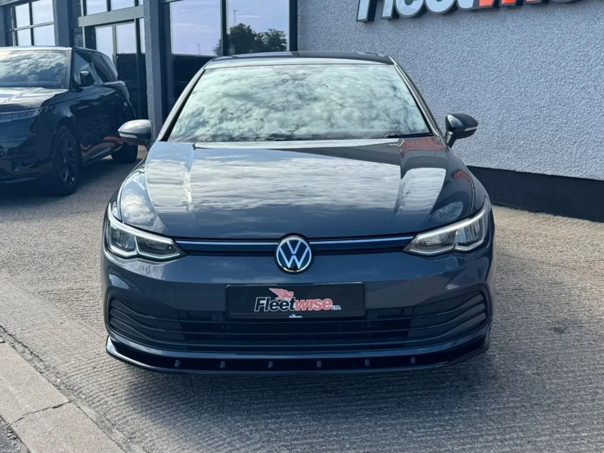 2.0 TDI Life Hatchback 5dr Diesel DSG Euro 6 (s/s) - Image 2