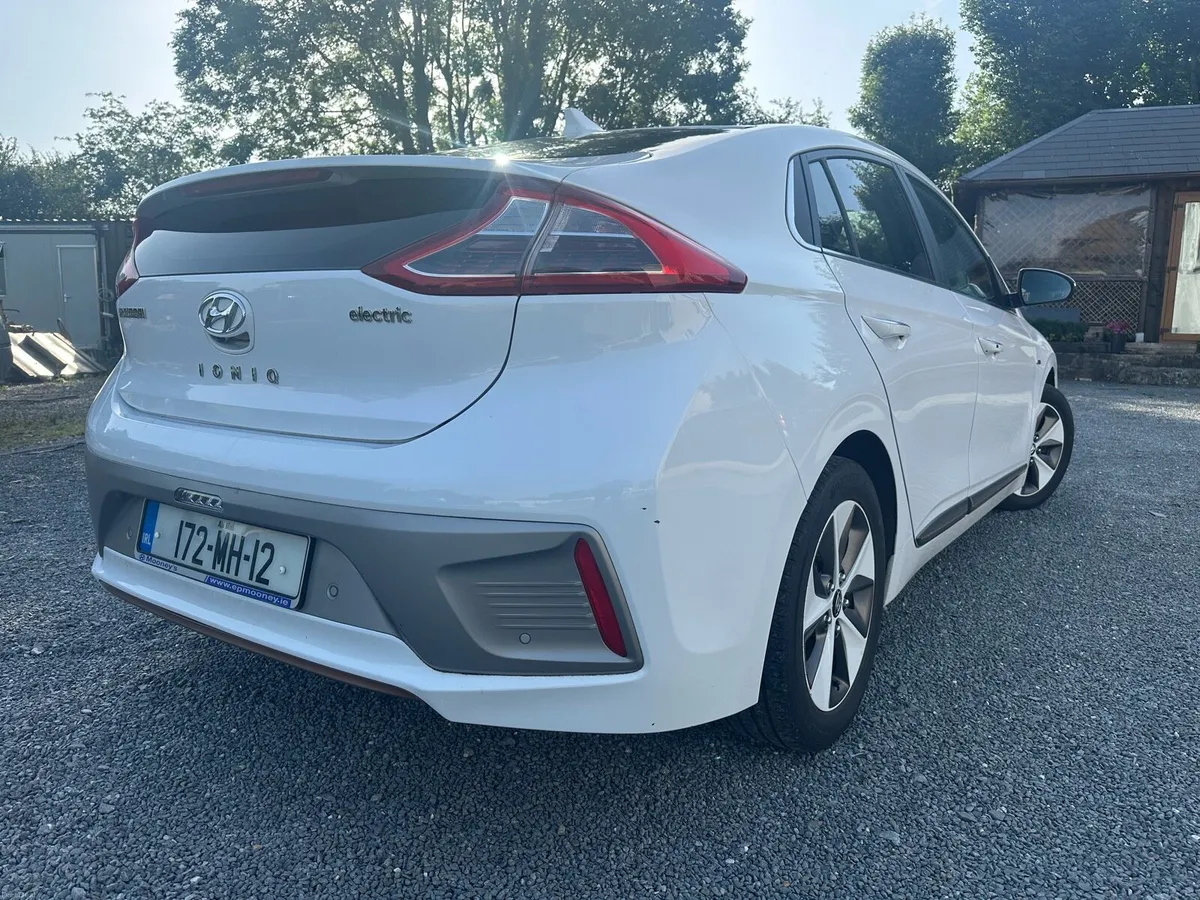 2017 Hyundai Ioniq 28kW Electric - Image 3