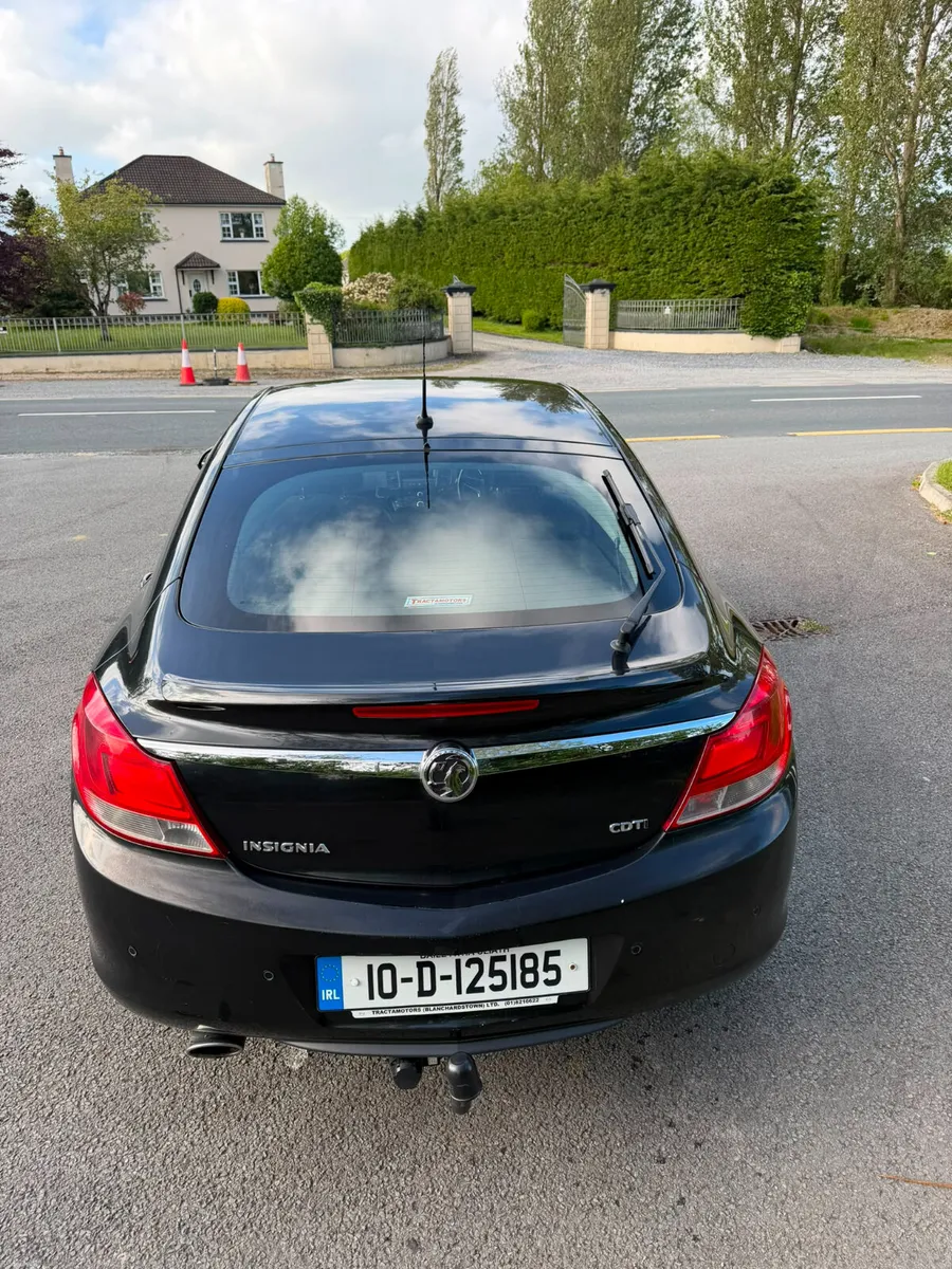 Vauxhall Insignia 2010 Fully serviced - Image 4