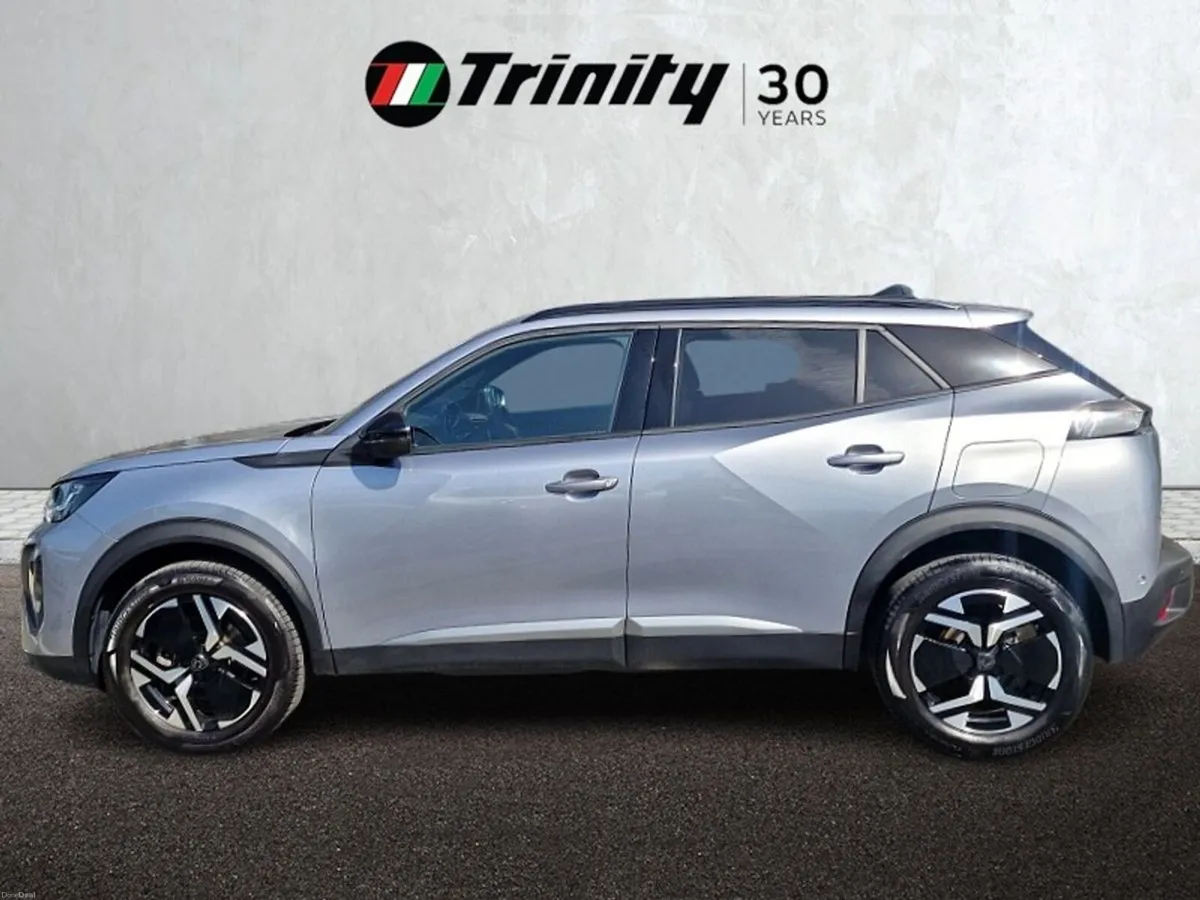 Peugeot 2008 ** HYBRID 145BHP ** ALLURE ** TRINITY - Image 4