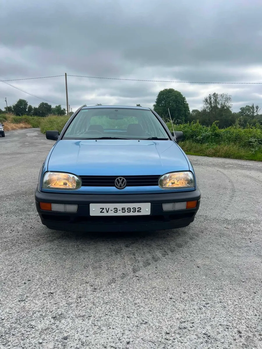 1993 vw golf auto - Image 1