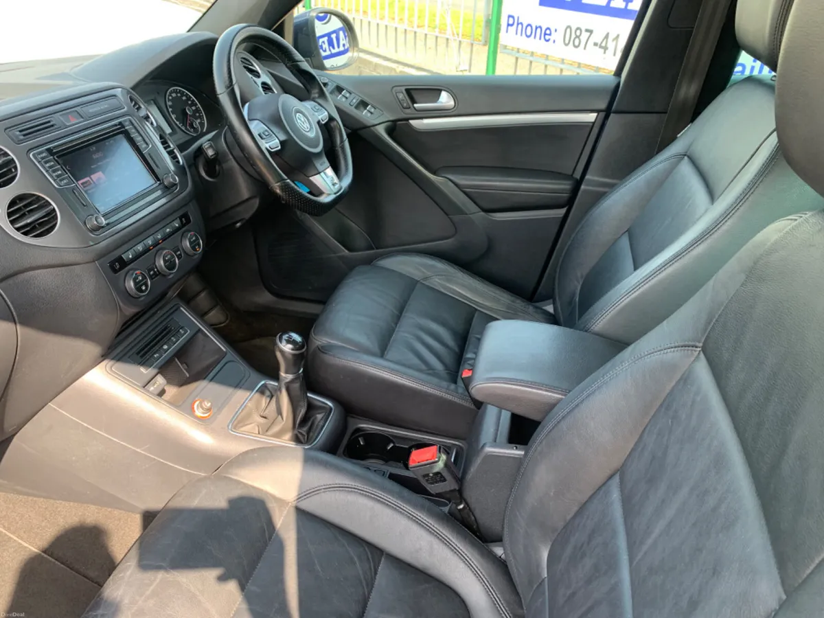 Volkswagen Tiguan 2016 R Line sunroof - Image 4