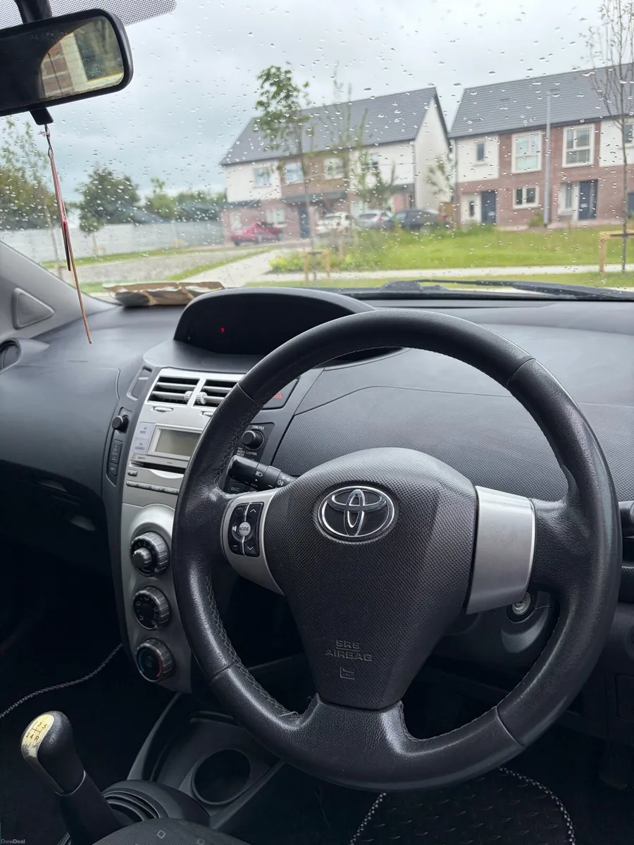 2008 Toyota Yaris - Image 3