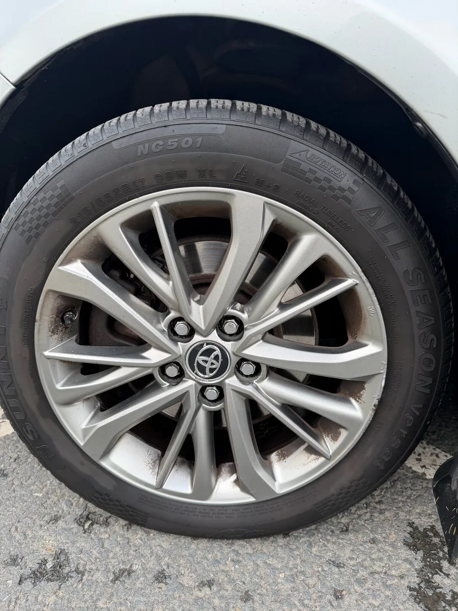 Toyota Avensis - Image 5