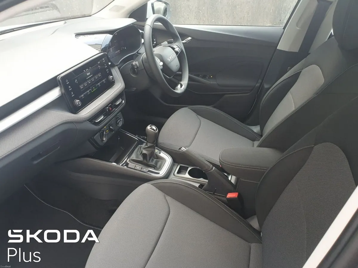 Skoda Fabia Selection 1.0MPi 80HP - Low Rate Finan - Image 4
