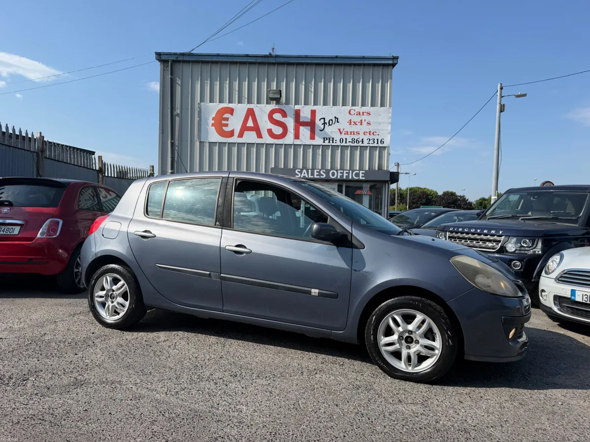 Renault Clio 2007 nct bargain €2490 - Image 1