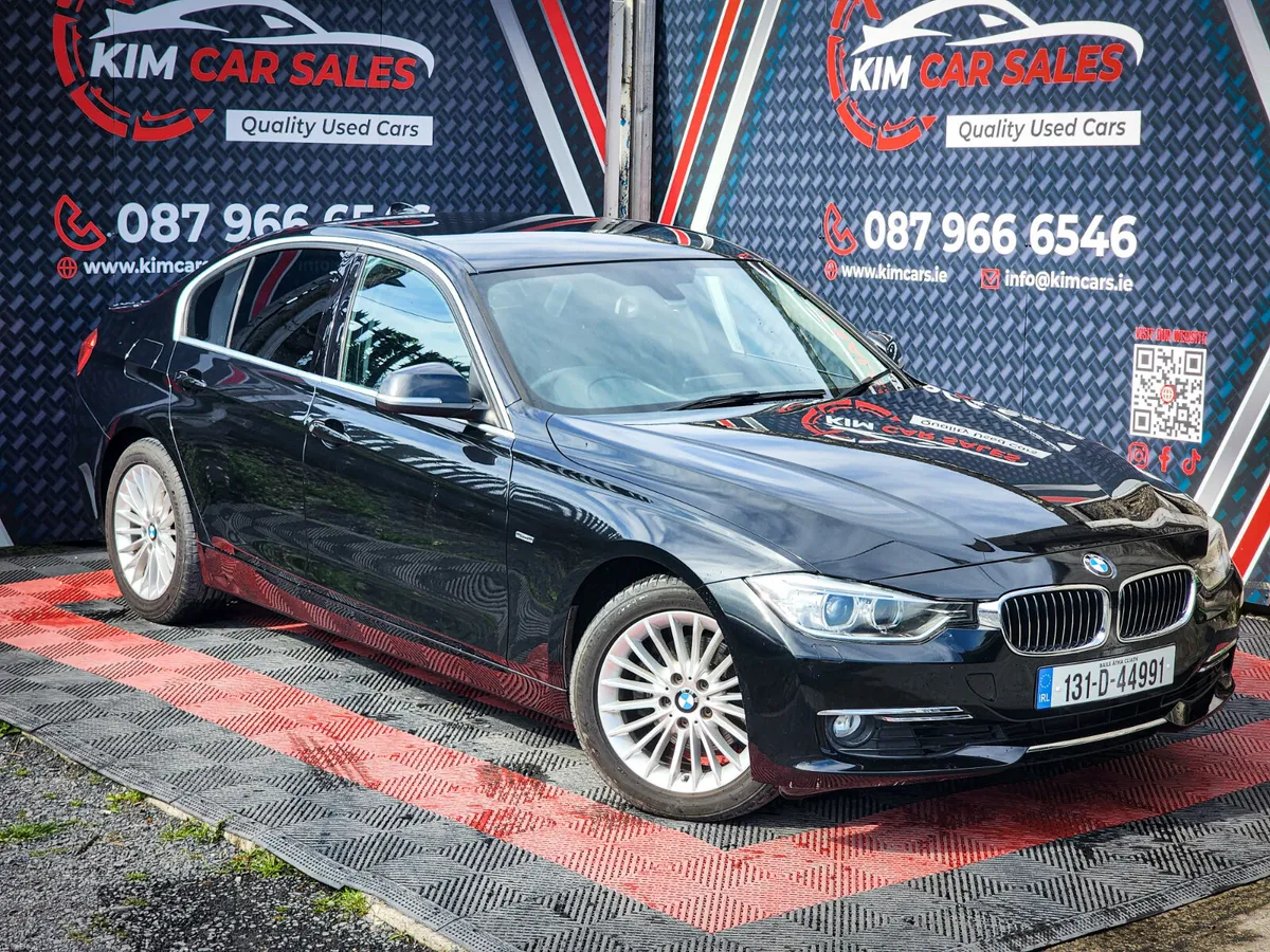 2013 BMW 320i AUTO LOW MILEAGE 25K KM - Image 1