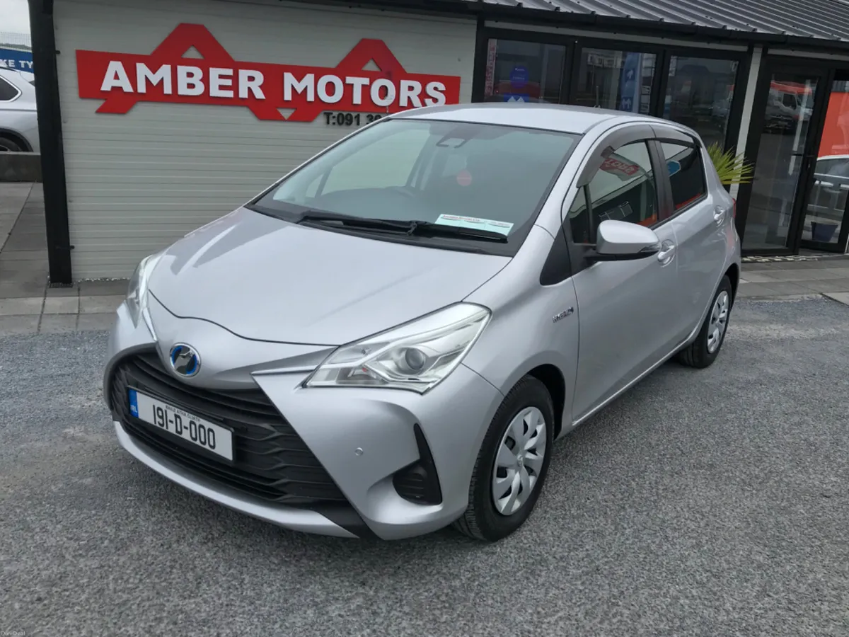 2019 TOYOTA YARIS VITZ HYBRID AUTO - Image 3