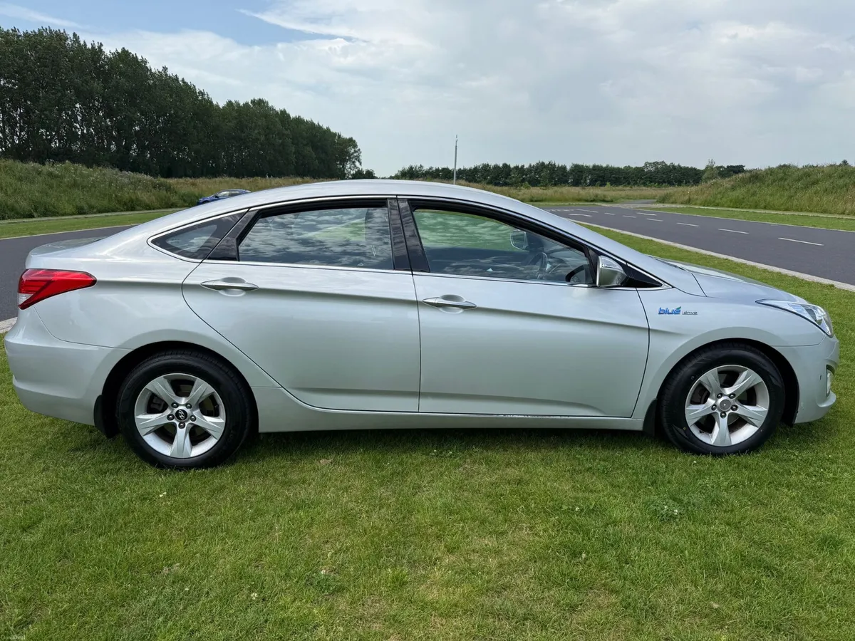 1.7 DIESEL EXEC MODEL NCT 08/27 - Image 4