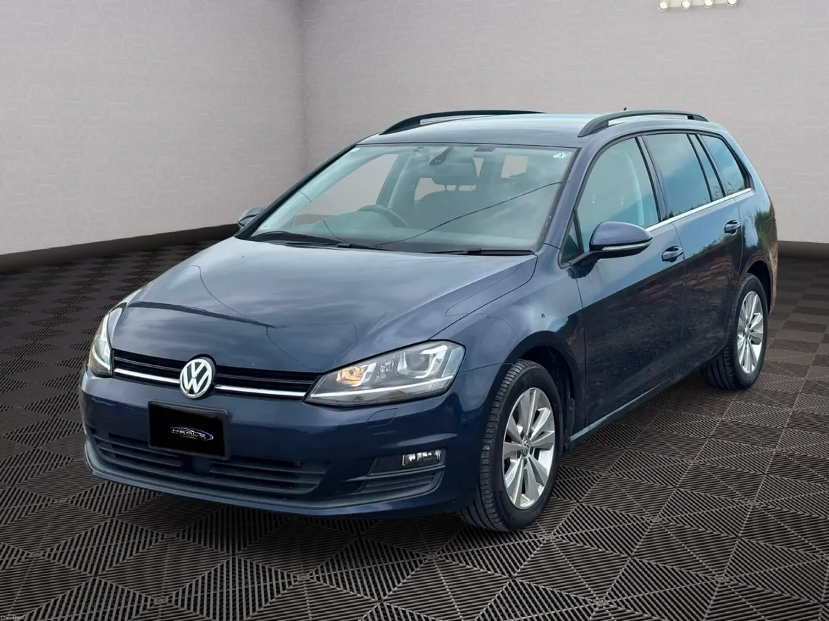 Volkswagen Golf Estate Automatic *ONLY 33KMS* - Image 4