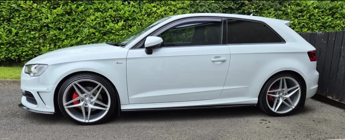 2015 Audi A3 S-Line Quattro - Image 3