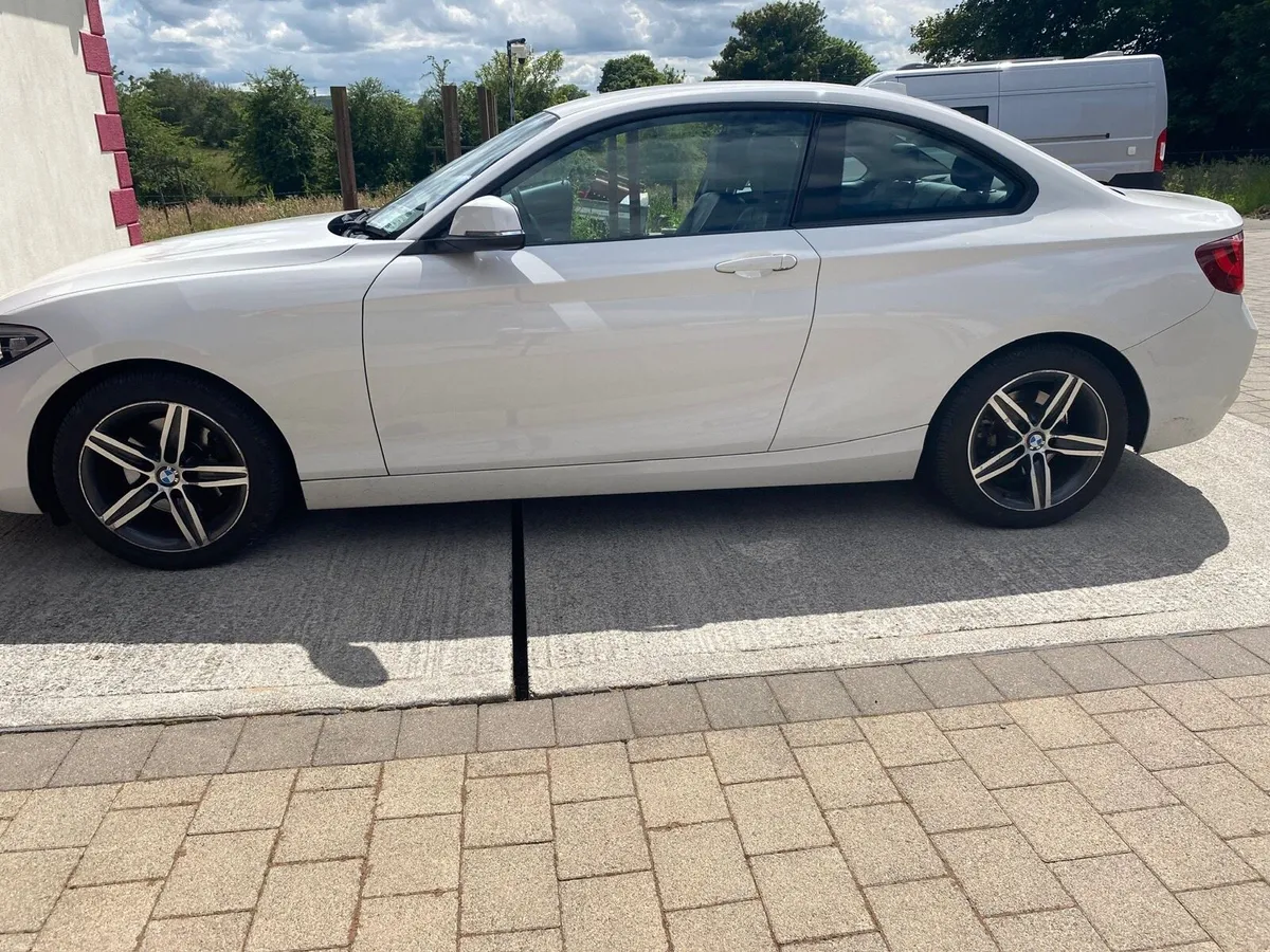 2014 BMW 2.0L Diesel Sport Coupe LOW MILEAGE - Image 1