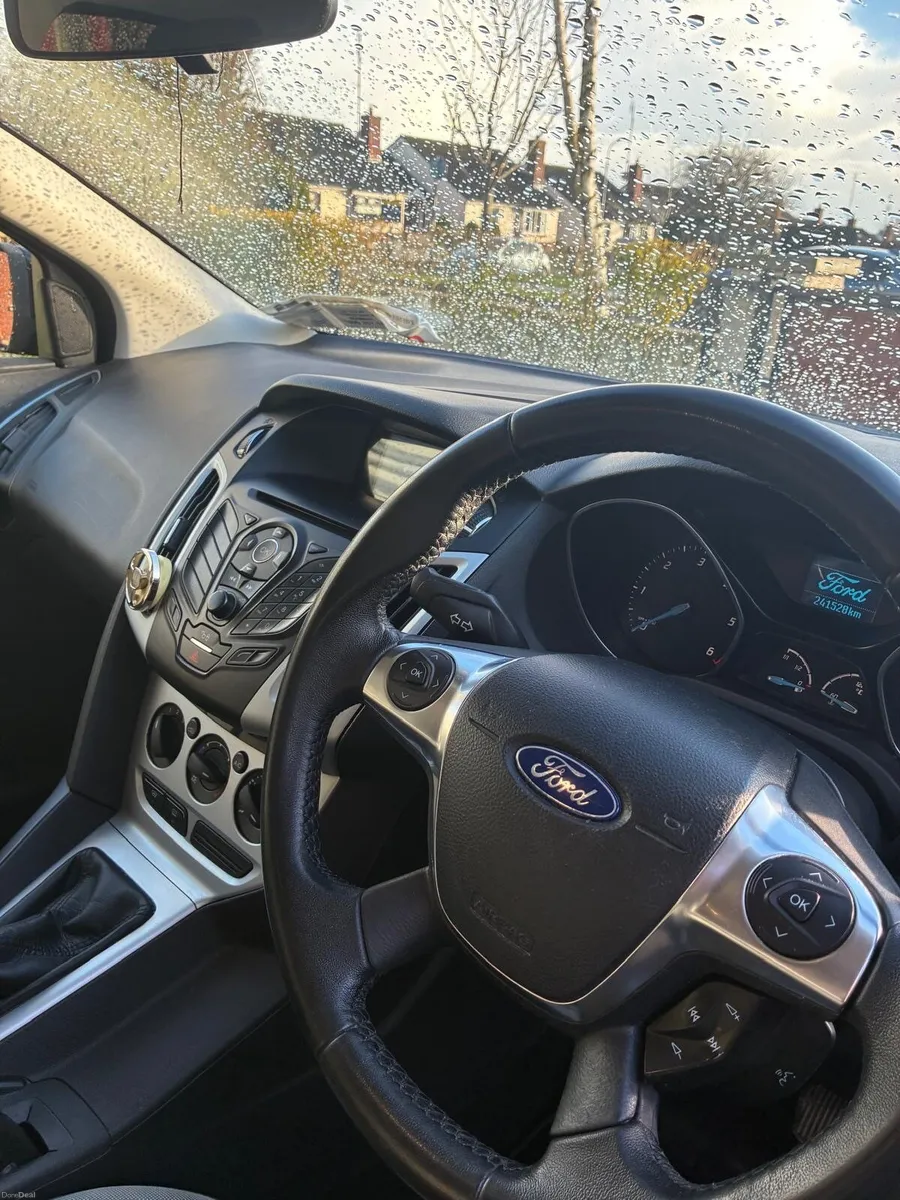 Ford Focus 2012 - Image 3