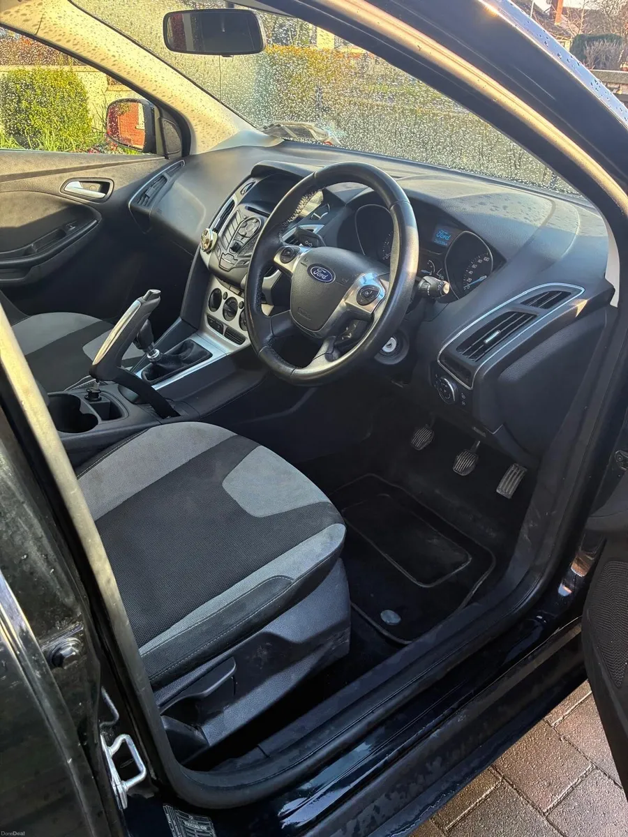 Ford Focus 2012 - Image 4