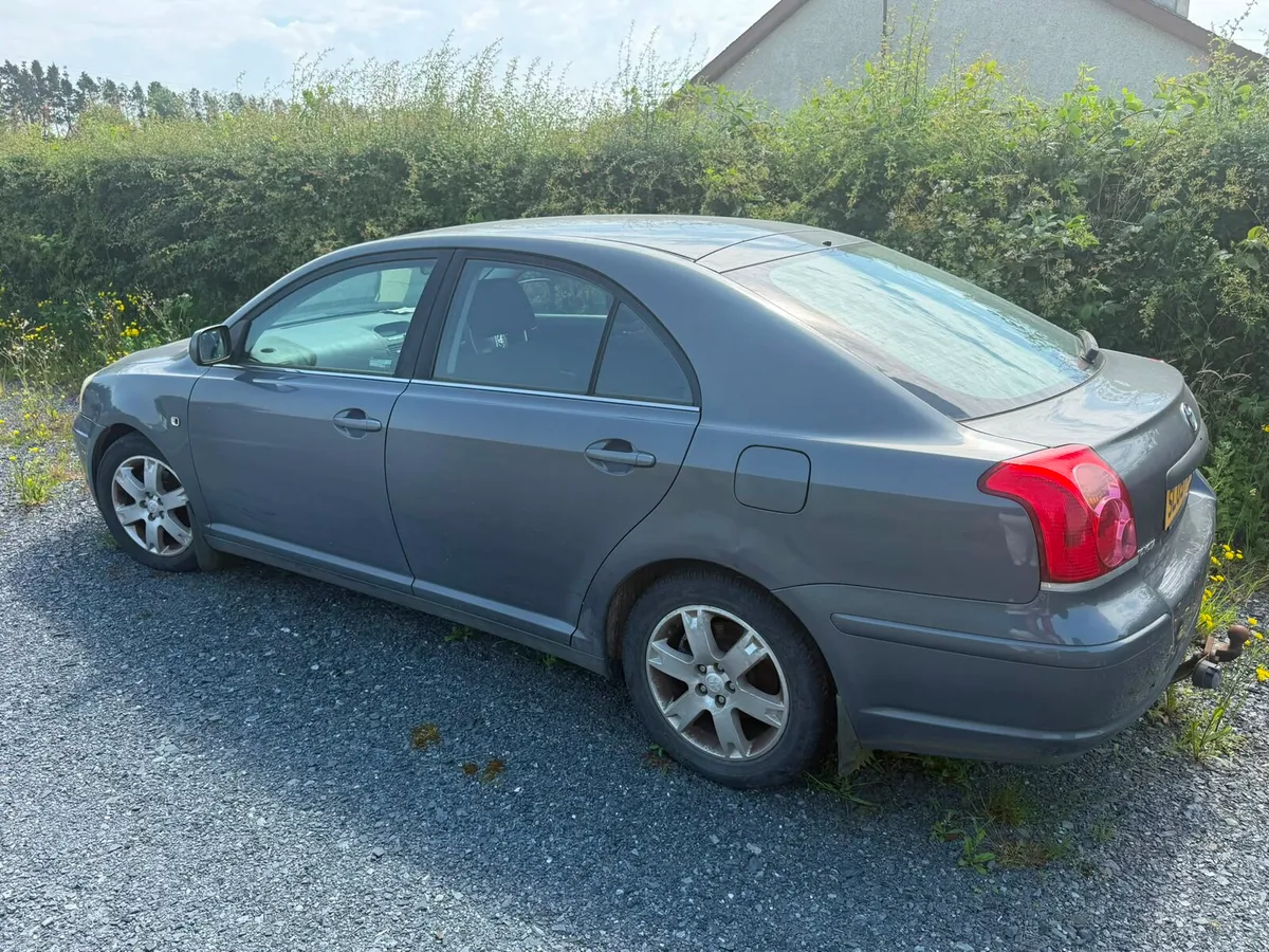 Toyota Avensis - Image 3