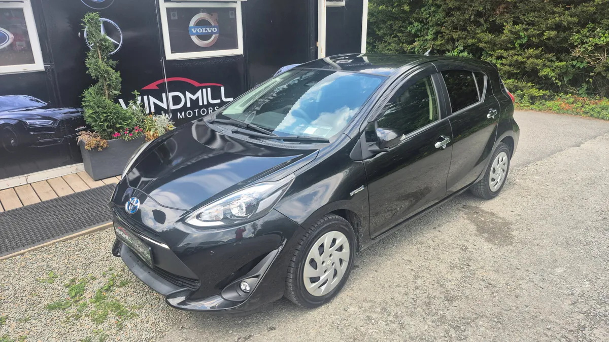 Toyota Aqua 1.5 Hybrid Automatic 2016 - Image 4