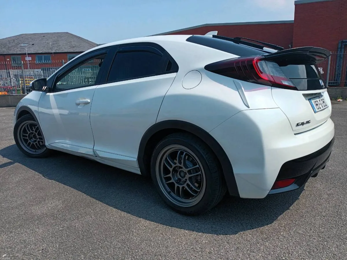 Honda civic 1.8 ivtec manual - Image 2