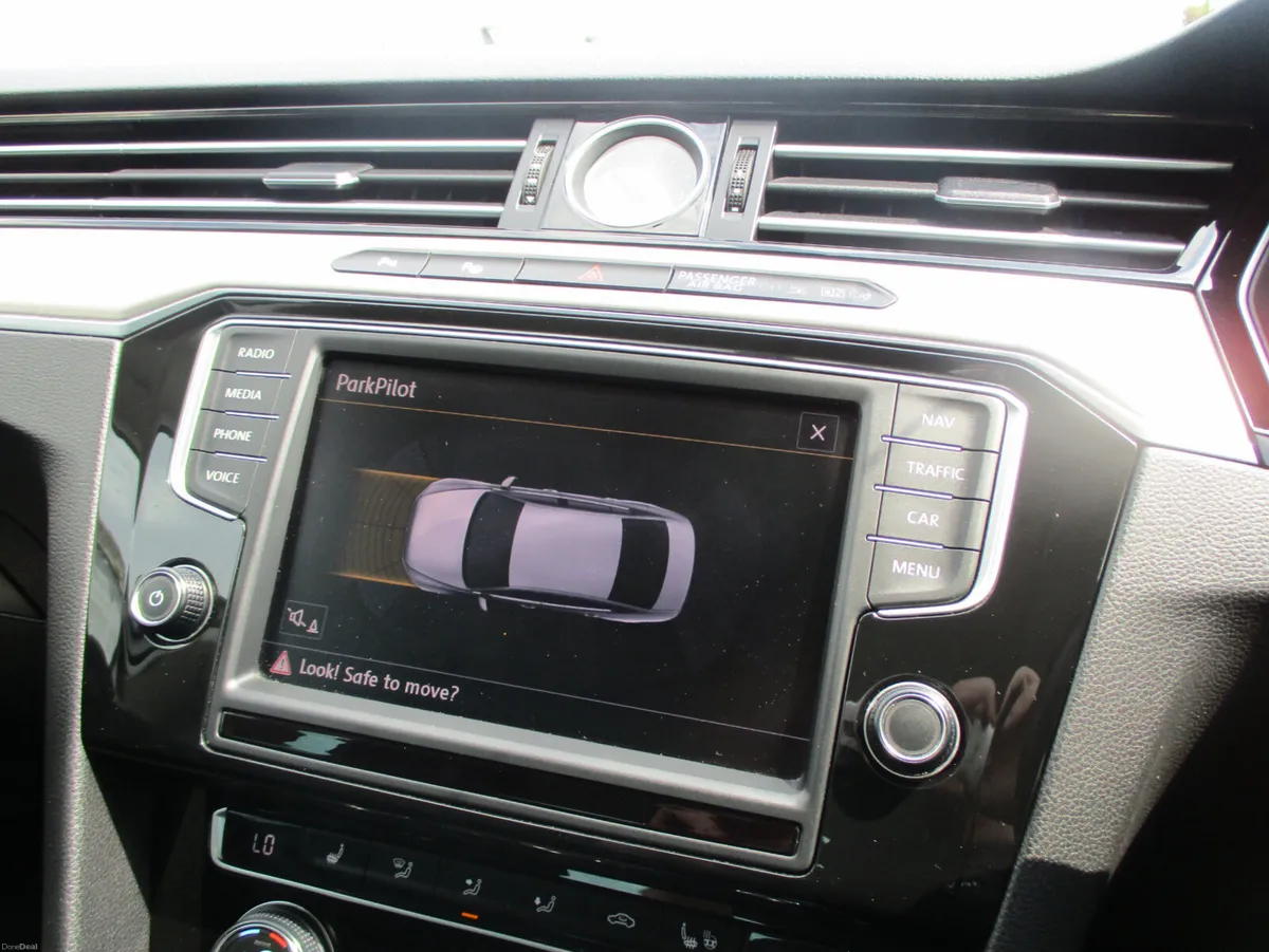 Volkswagen Passat 2017 1.6TDI 120BHP HIGHLINE - Image 3