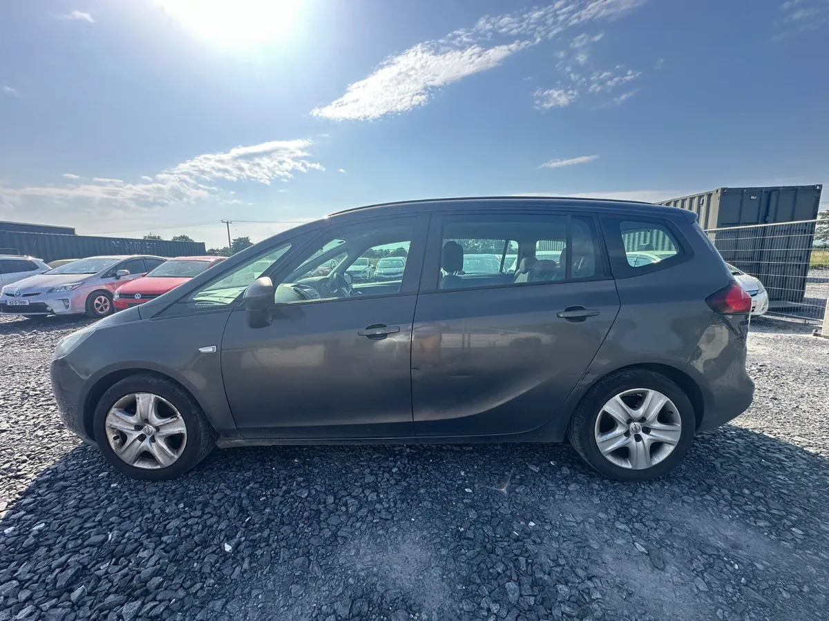 Opel Zafira 2013 - Image 4