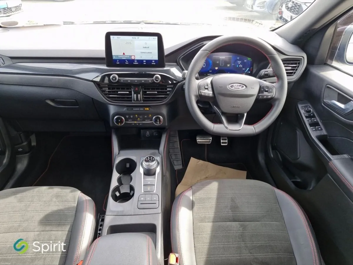 Ford Kuga 2.5 Duratec 225PS PHEV ST-Line X Auto - Image 4