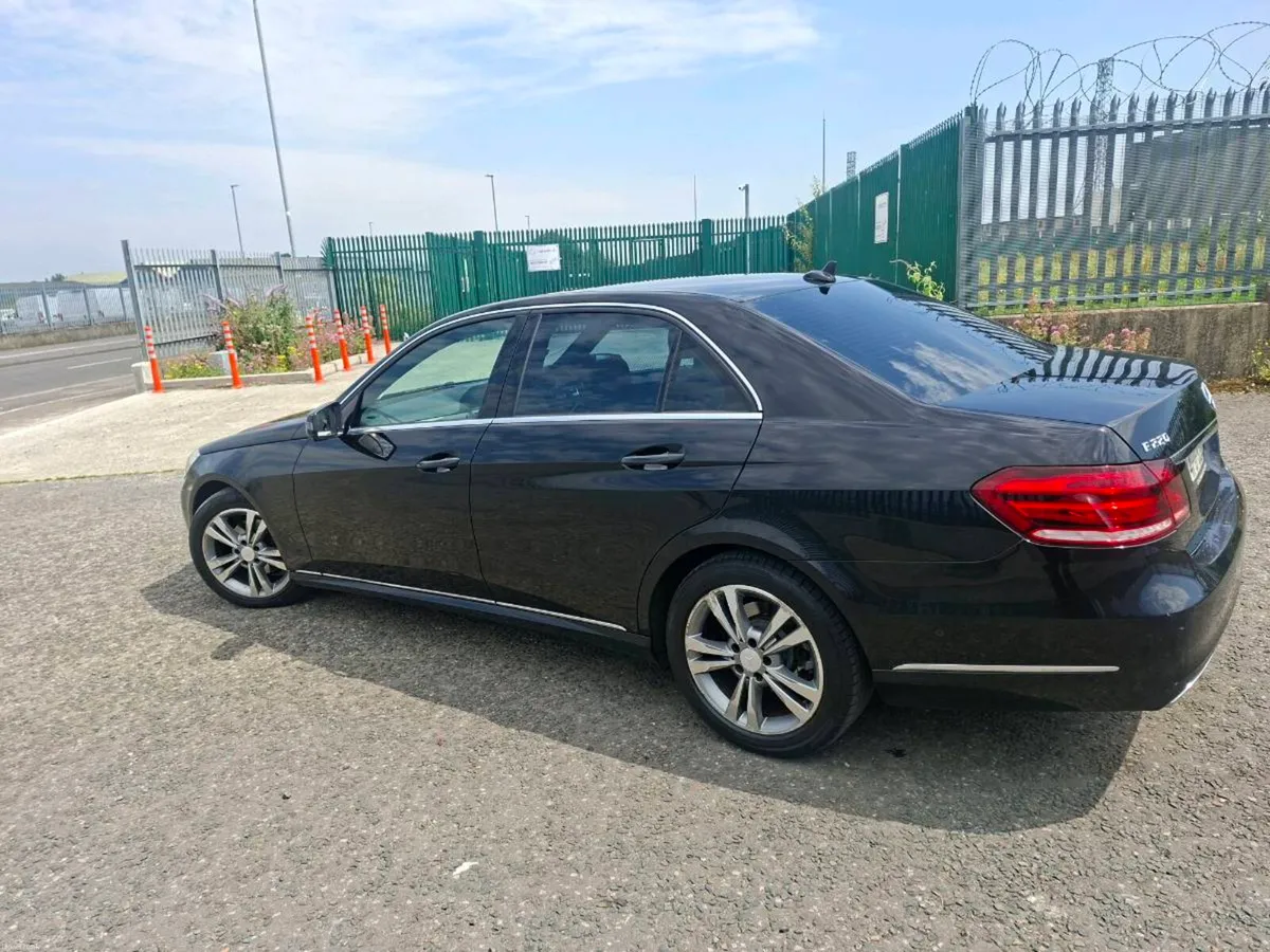 Mercedes E220 - Image 4
