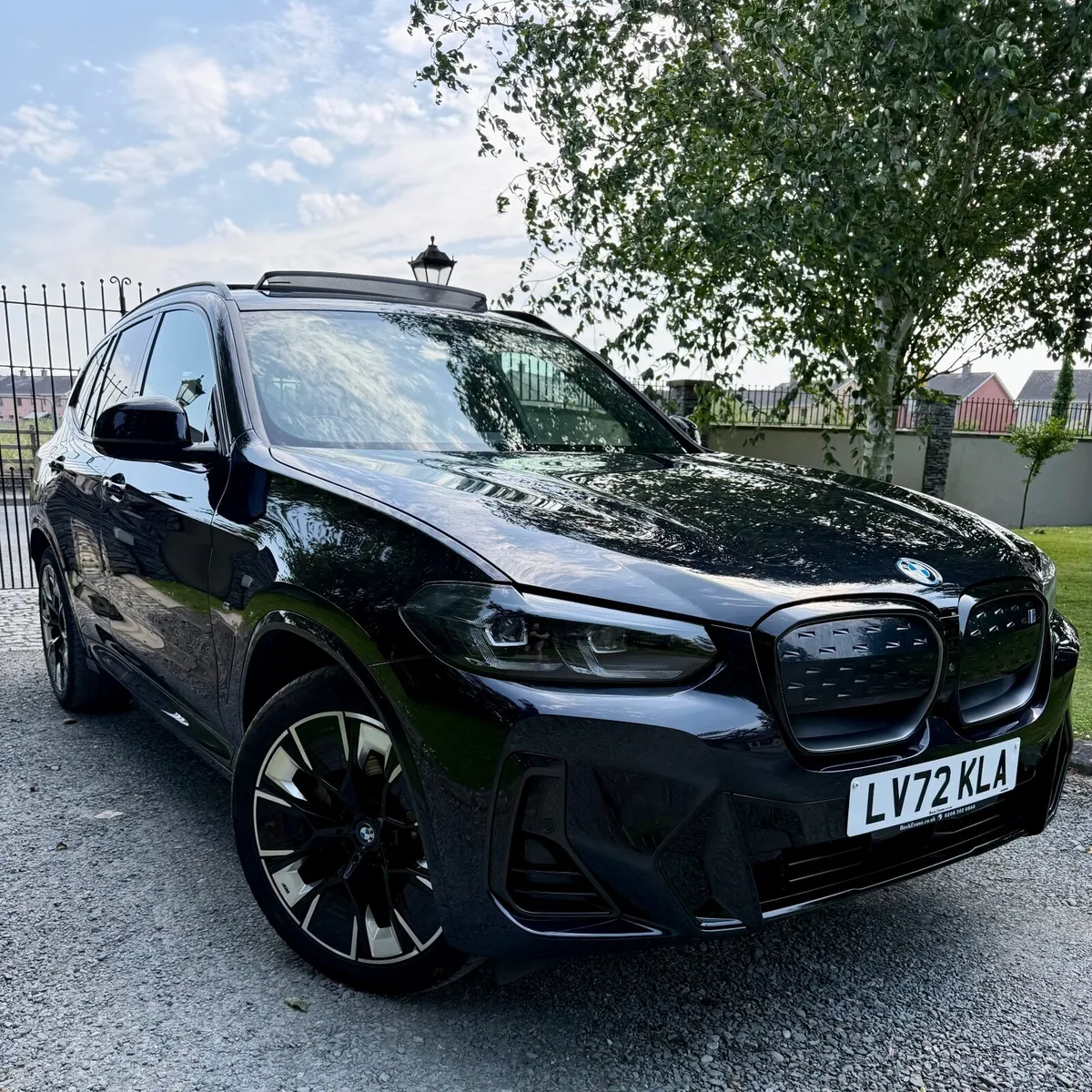 BMW iX3 2022 - Image 1