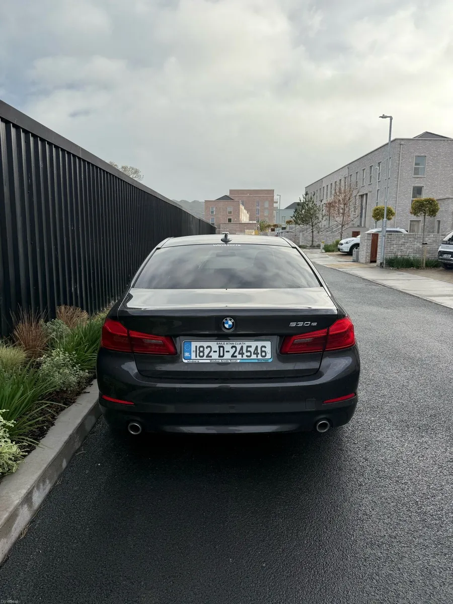 BMW 530E 2018 - Image 3
