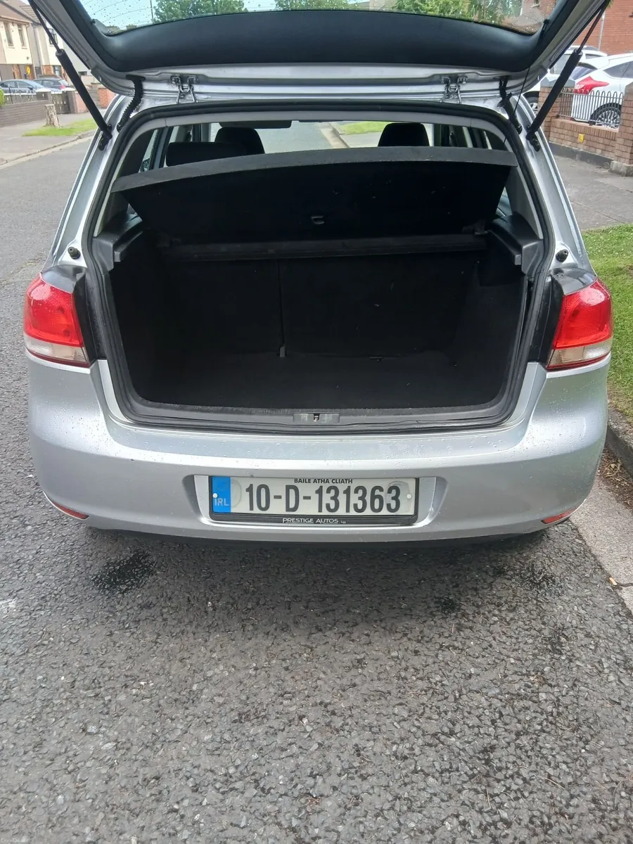 Volkswagen Golf 2010 - Image 3