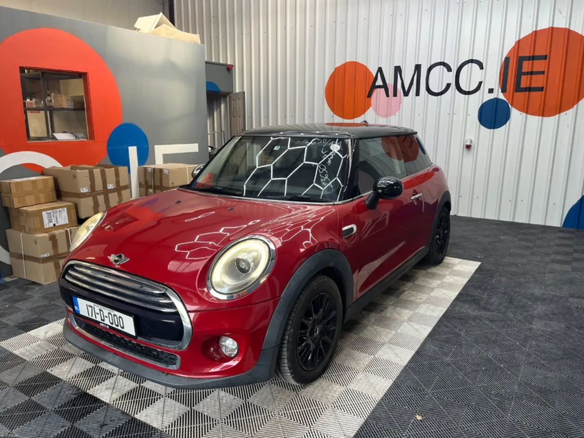Mini Cooper 2017 MINI COOPER  D 1.5 AUTOMATIC / CR - Image 5
