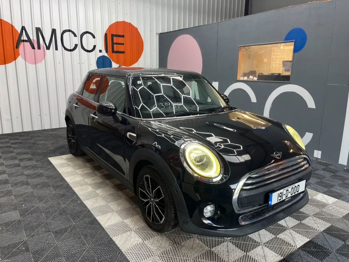 Mini Cooper 2019 MINI COOPER 1.5 AUTOMATIC / CRUIS - Image 1