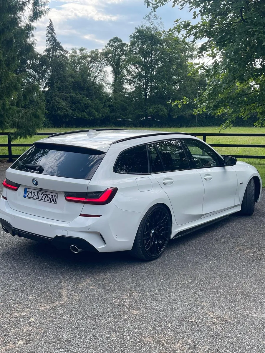 BMW 3-Series M-Sport Plug in Hybrid 2021 - Image 3
