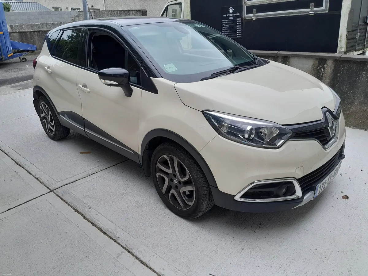 17  Renault Captur "LOW KLMS" - Image 1