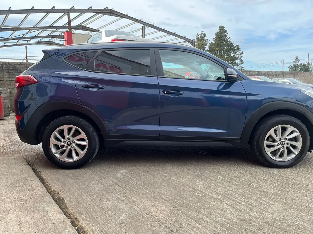 Hyundai Tucson 2017 warranty delivery finance - Image 6