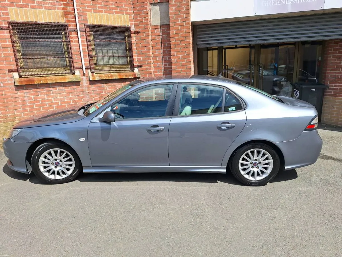 Saab 93 - Image 1