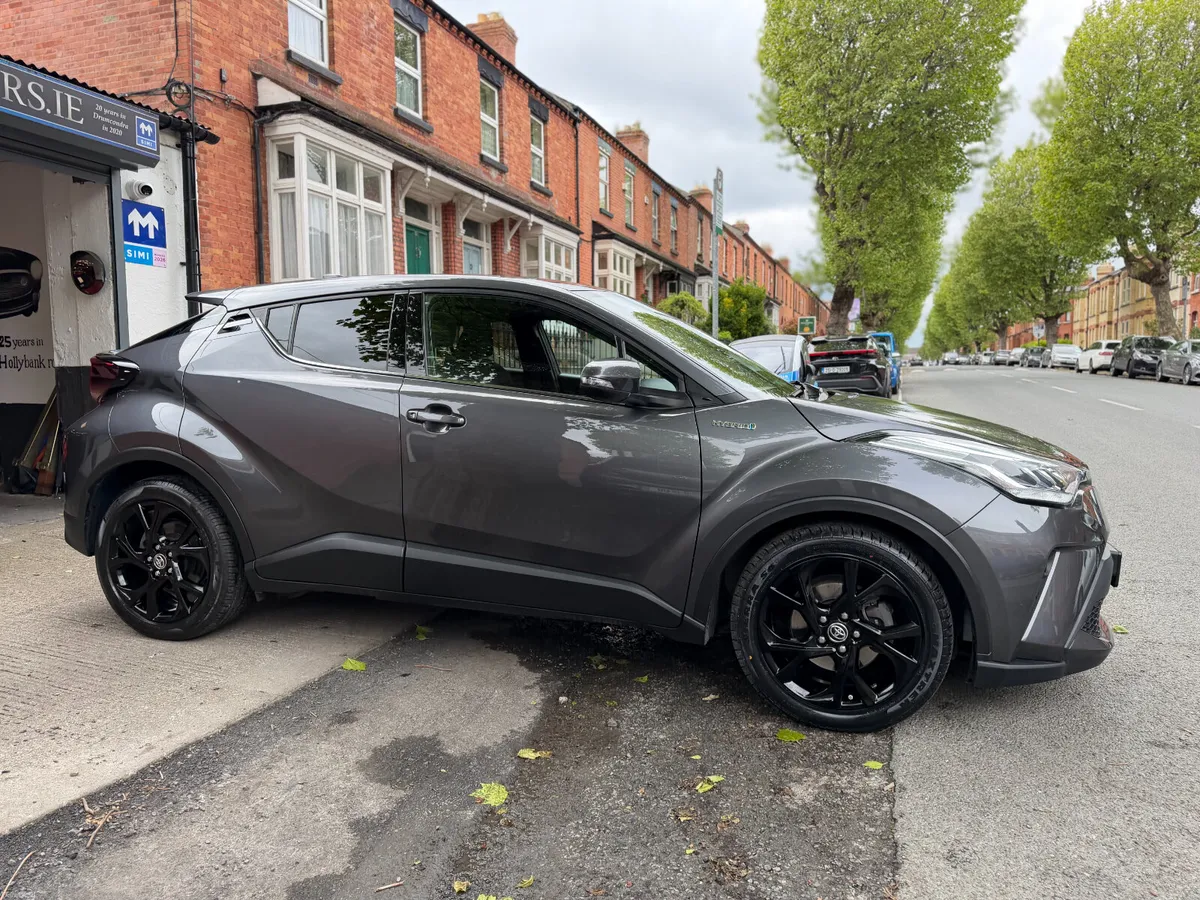 2021 Toyota C-HR, Hybrid Sport, New Nct 2028, SIMI - Image 4
