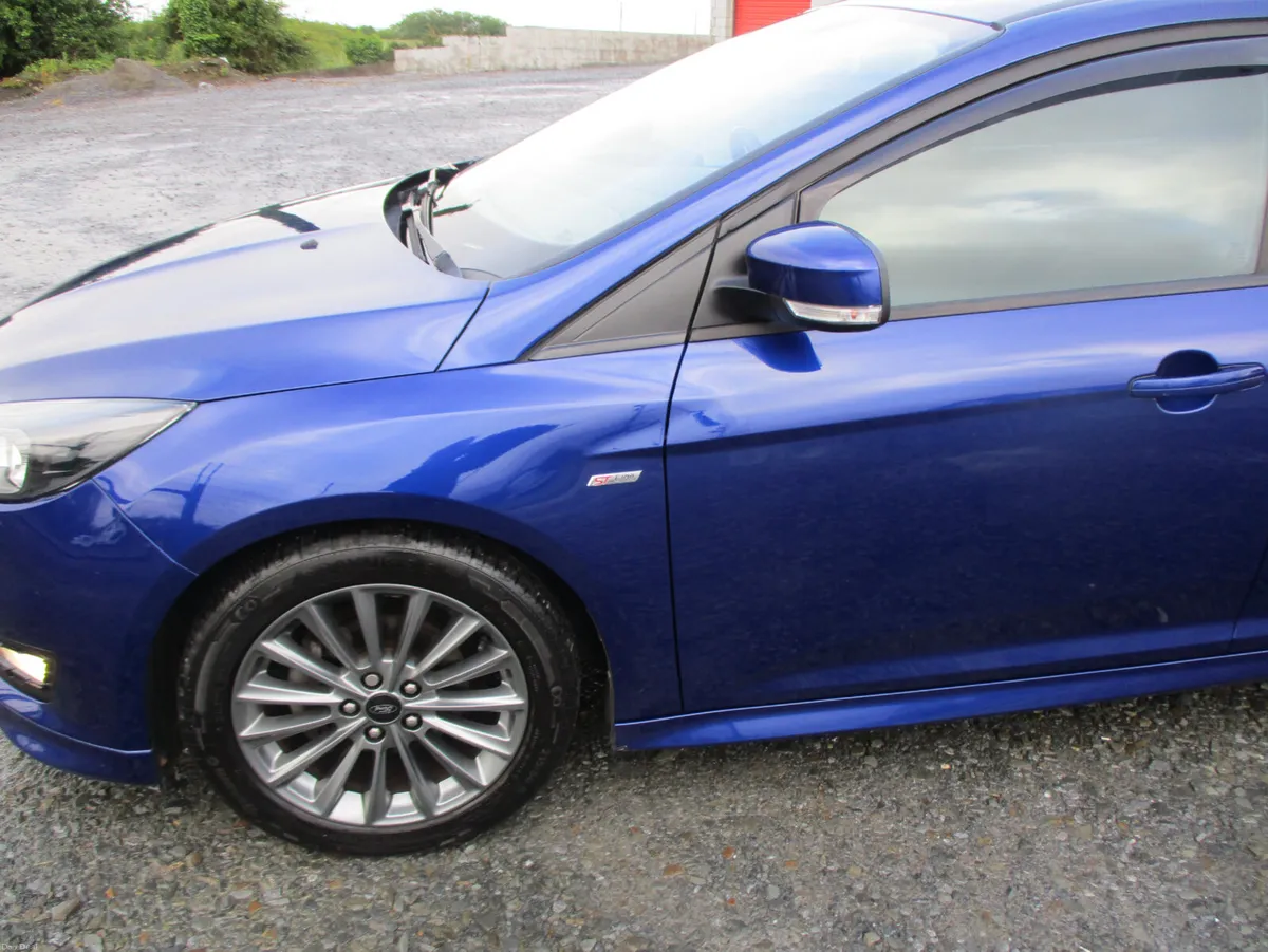Ford Focus 2018 1,5 TDCI ST LINE - Image 5